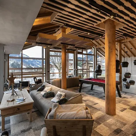 In Near Slopes Apartment *